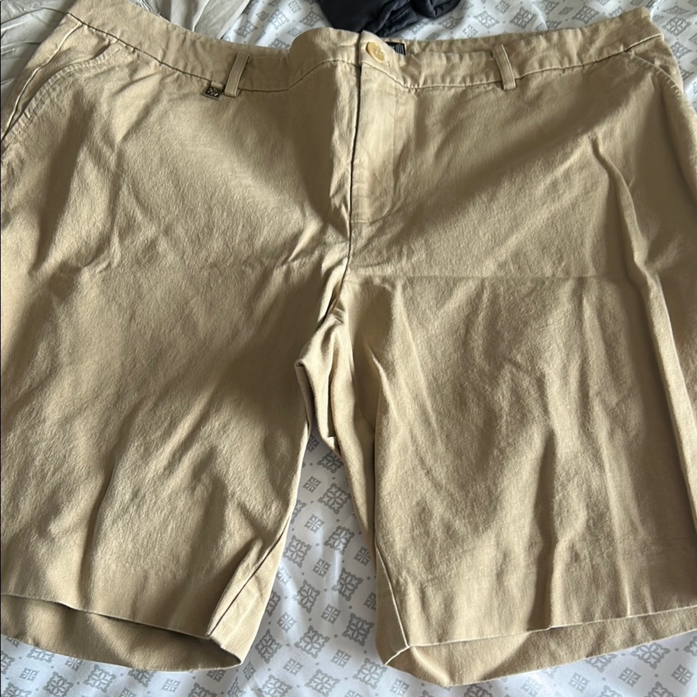 Lauren Ralph Lauren Tan Flat Front Shorts - 18W